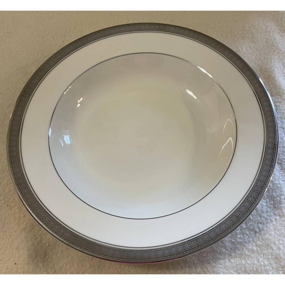 Mikasa Palatial Platinum Rim Soup Bowl 8 1/2" New With Tag L3235/220